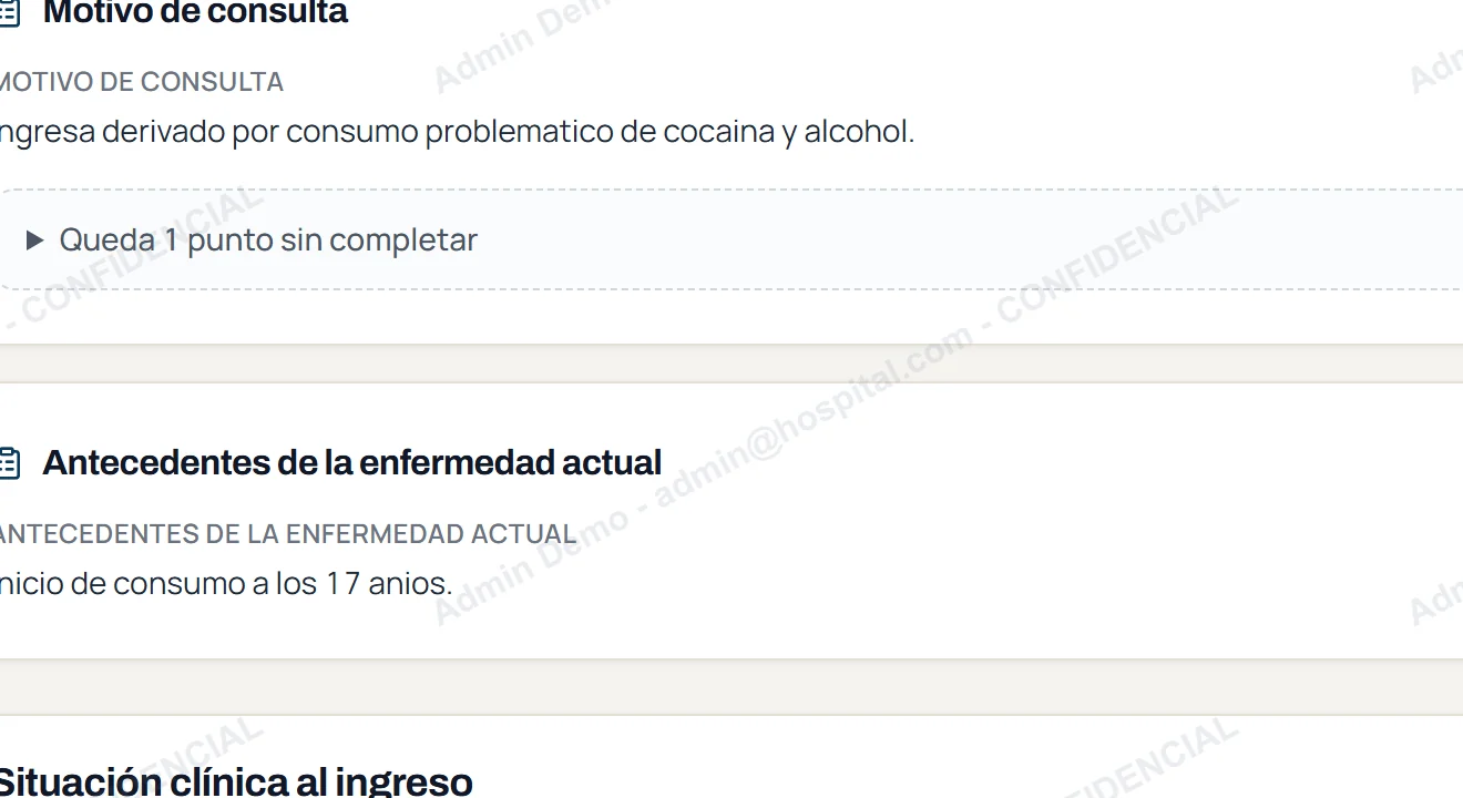 Historia clínica en pantalla, cruzada por una marca de agua que repite el nombre y el correo de quien la está leyendo.